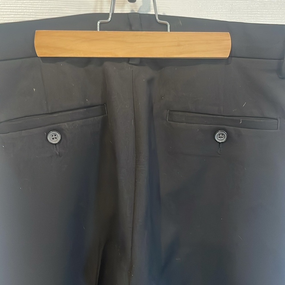 Men’s dress/golf pants. 32x30 - Picture 3 of 6